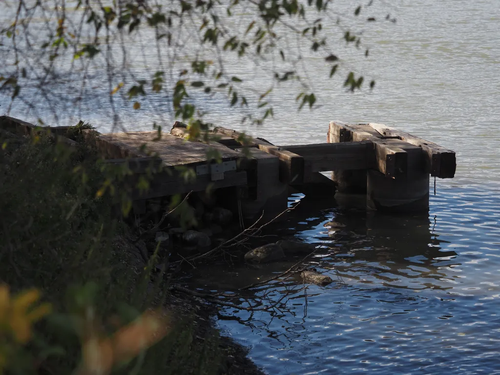 a broken dock