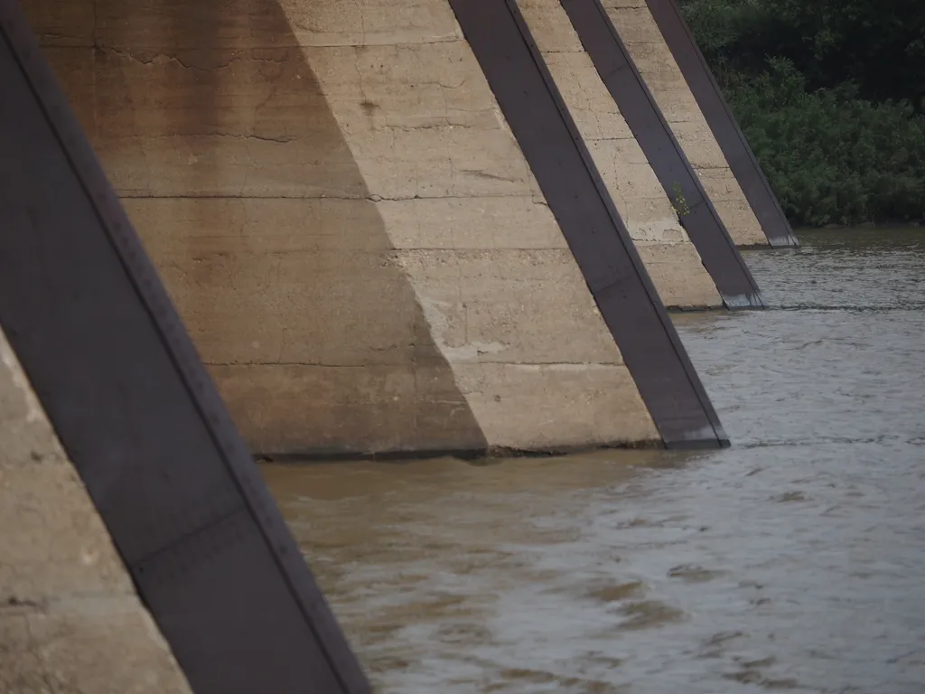 concrete pillers of a bridge