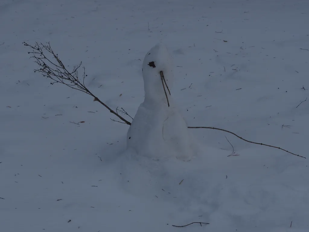 a thin snowman